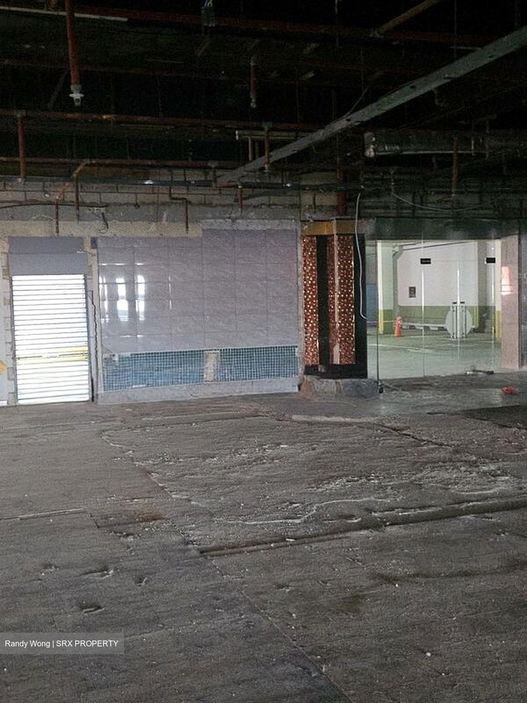 Sea Avenue (D15), Retail #510895291